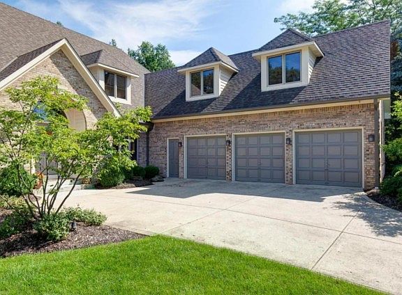 3rd image of 9422 Culross Ct