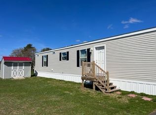40 Fiddlehead Ln, Hancock, ME 04640