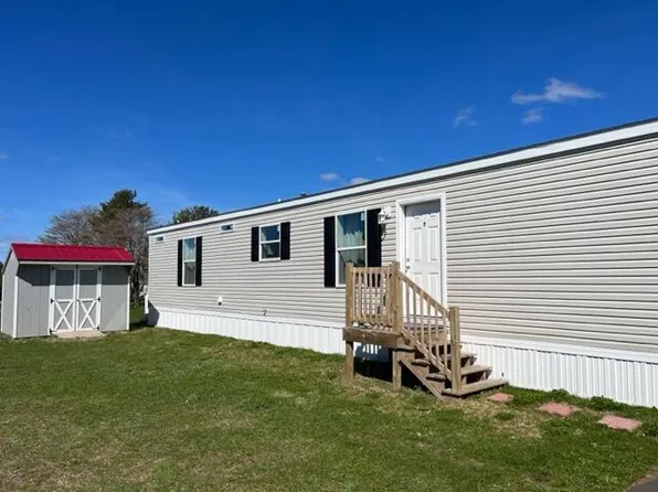 40 Fiddlehead Lane, Hancock, ME 04640