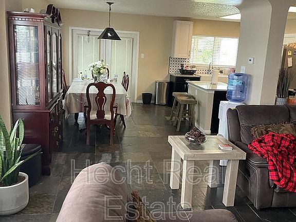 5th image of 2505 Glen Field Dr