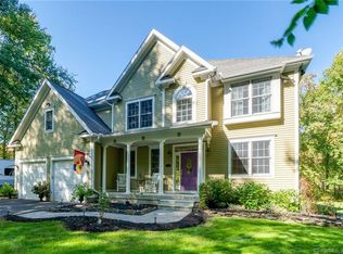 29 Woodside Way, Bristol, CT 06010