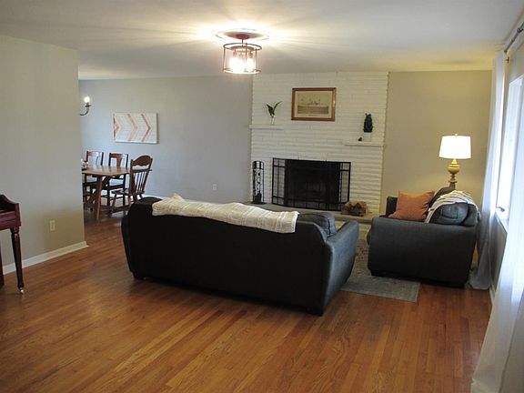 5th image of 8842 Branton Ave