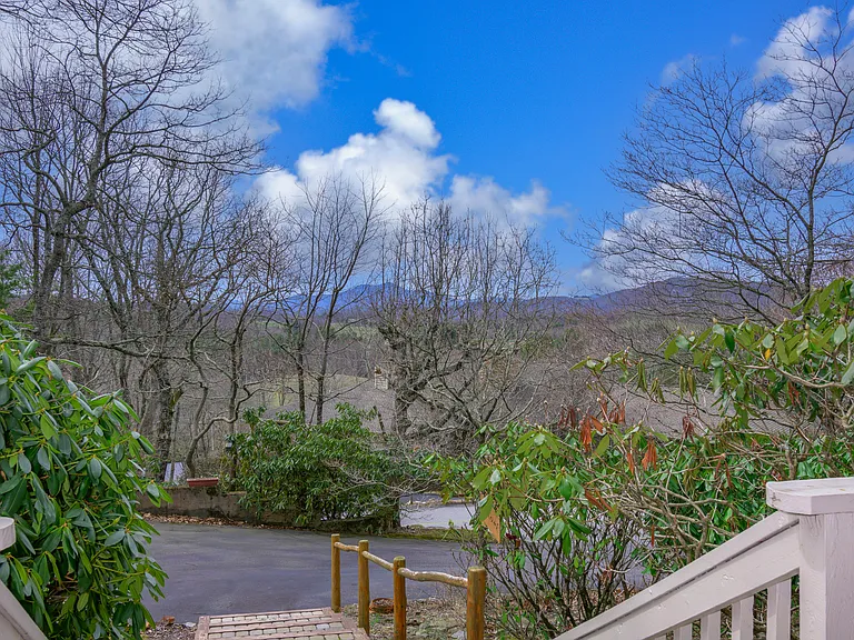 188 Laurel Hill Dr — Photo 34