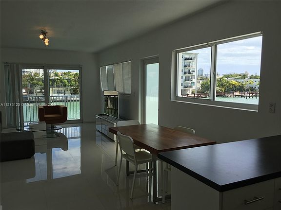 4th image of 8035 Crespi Blvd #14