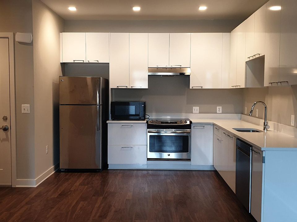 1st image of 989 S Buchanan St Unit 217