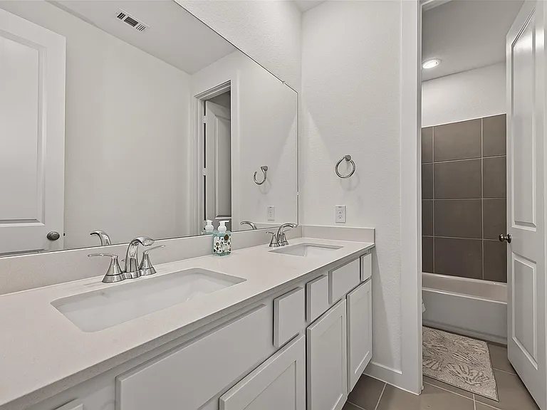 5802 N Reef Ridge Dr — Photo 28