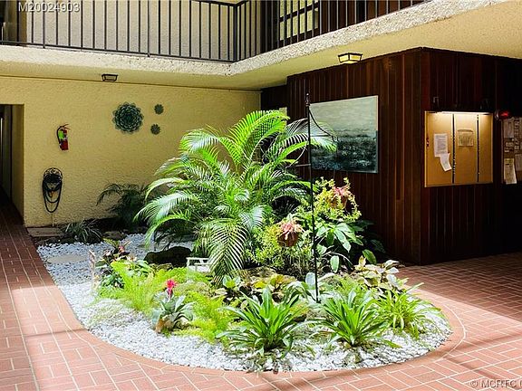 3rd image of 1800 SE Saint Lucie Blvd APT 3-104
