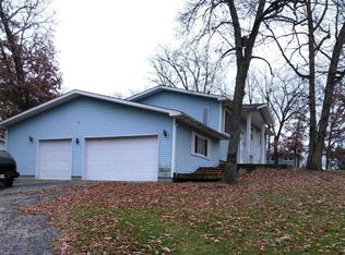 12207 Wallace St, Crown Point, IN 46307