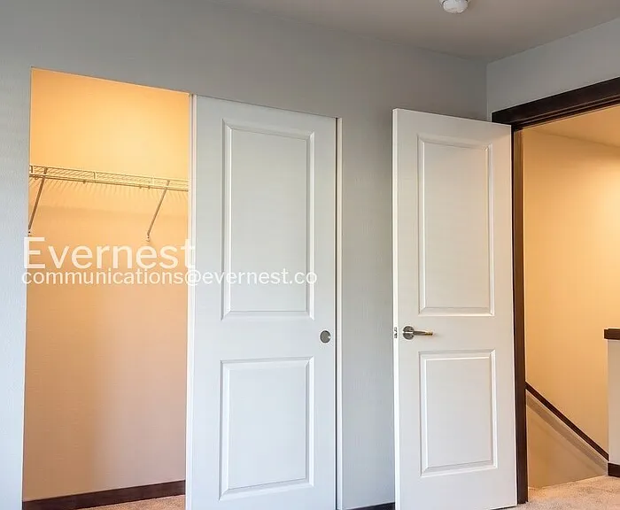 129 SW 185th Ln — Photo 6