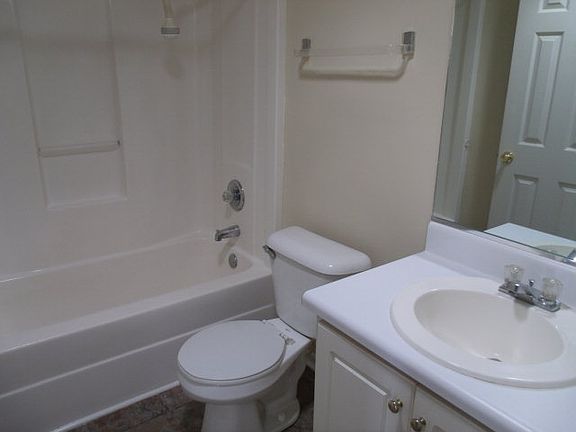 3rd image of 147 Saint Kitts Ct