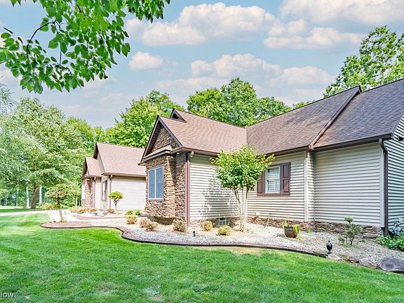 5th image of 4407 Williamsburg Dr