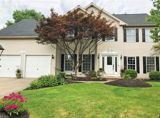 22017 Woodfield Trl, Strongsville, OH 44149