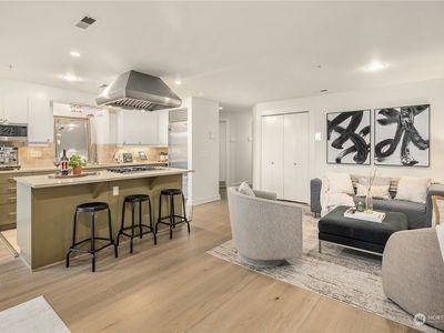 2019 Franklin Avenue E UNIT 202, Seattle, WA, 98102