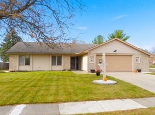 12129 Willow Cv, Fort Wayne, IN 46845