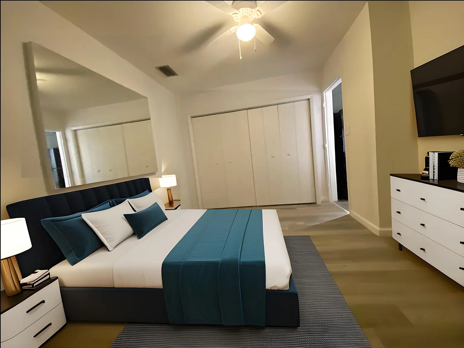 2 bed, 410 sqft, $1,700 — Photo 2