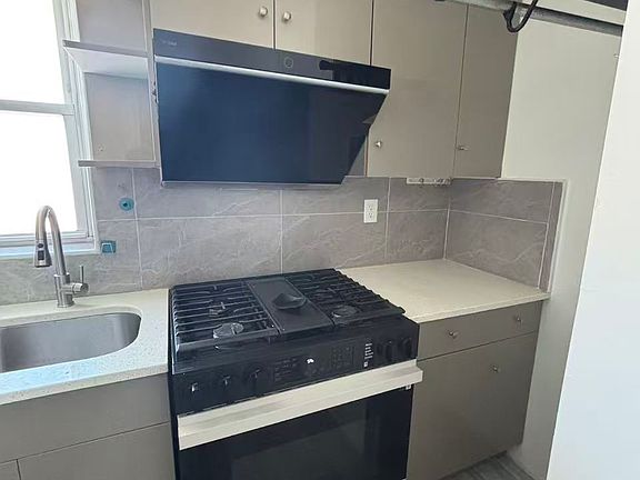4th image of 3100 Tyson Ave Floor 2
