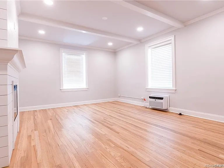 140 Woodside Grn #2B — Photo 5