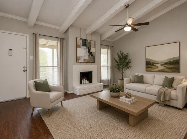 5711 Sugar Hill Dr APT 28, Houston, TX 77057