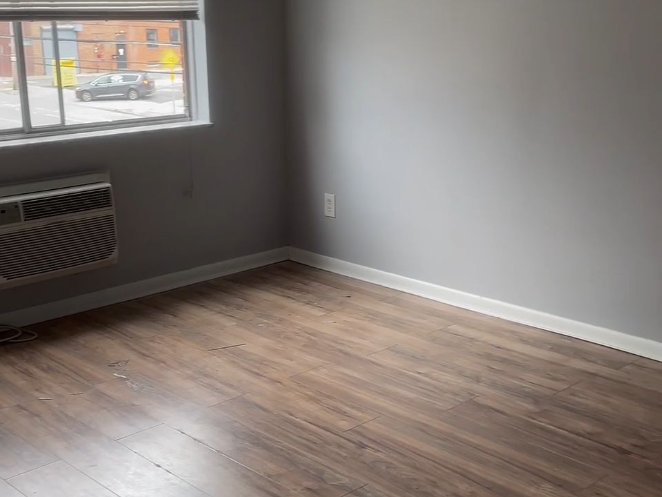 2nd image of 14310 Madison Ave APT 301