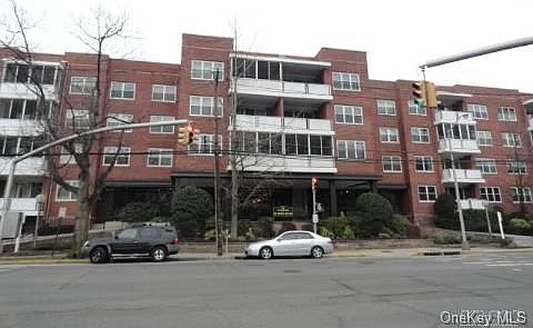 1st image of 1 Kensington #111