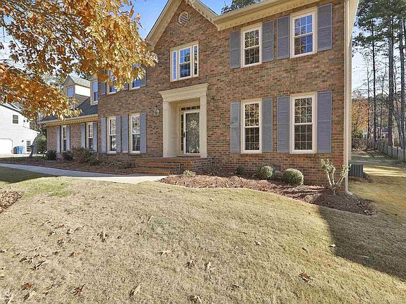 2nd image of 111 Colonnade Dr