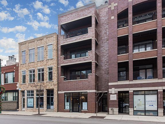 2nd image of 2929 N Lincoln Ave APT 2