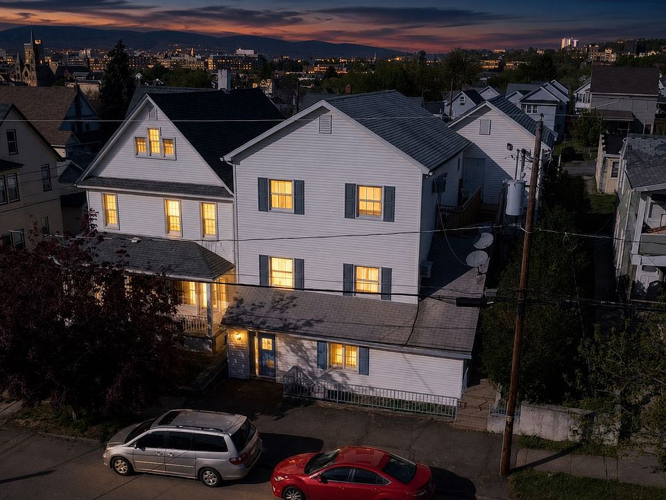 1st image of 621 Birch St APT 1