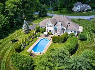 57 Coachlight Dr, Poughkeepsie, NY 12603