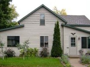 85 13th St, Clintonville, WI 54929