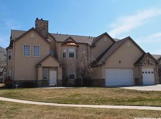 964 Courtyard Ln, Centerville, UT 84014