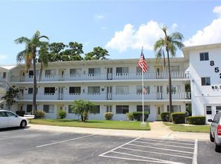 8525 111th St APT 207, Seminole, FL 33772