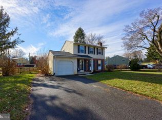 3236 Randy Rd, Lancaster, PA 17601