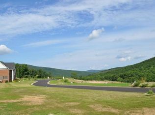 3910 Piney Ridge Dr, Roanoke, VA 24018