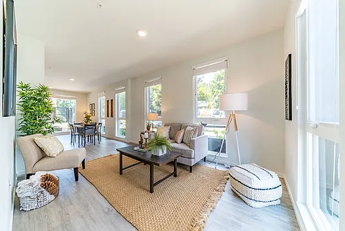 Discover Your Dream Home at Franklin Flats! Photo 1