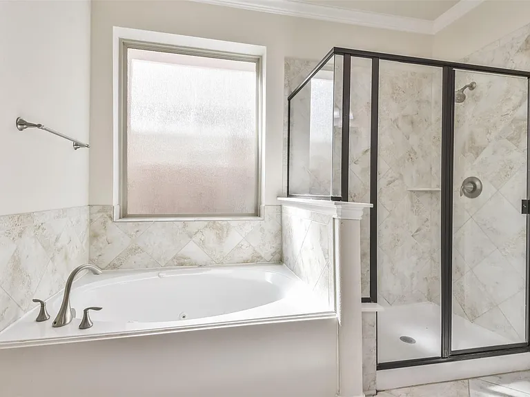 10403 Monticello Hill Dr — Photo 30