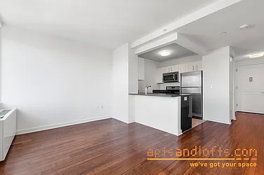 Rented by aptsandlofts.com