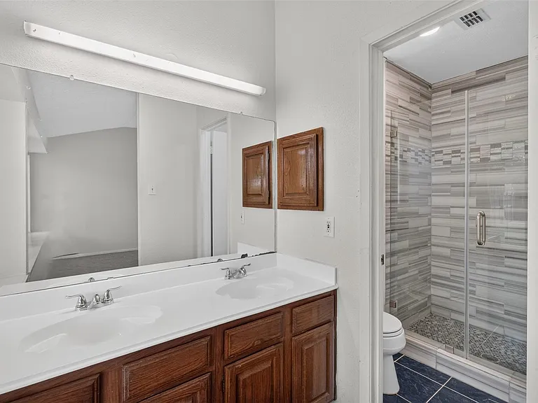 14338 Royal Hill Dr — Photo 20