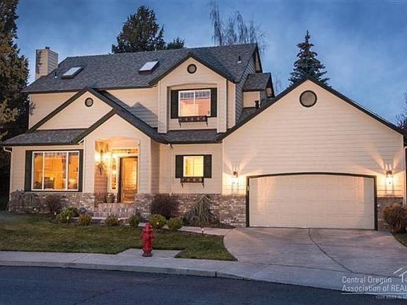 2nd image of 1910 SE Gardenia Ct