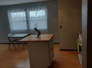 12206 McKelvey Rd, Maryland Heights, MO 63043