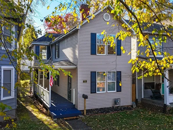 723 N 7th St, Marietta, OH 45750