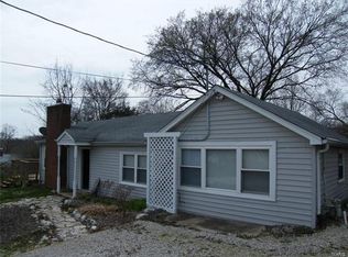 4620 Theiss Rd, Saint Louis, MO 63128