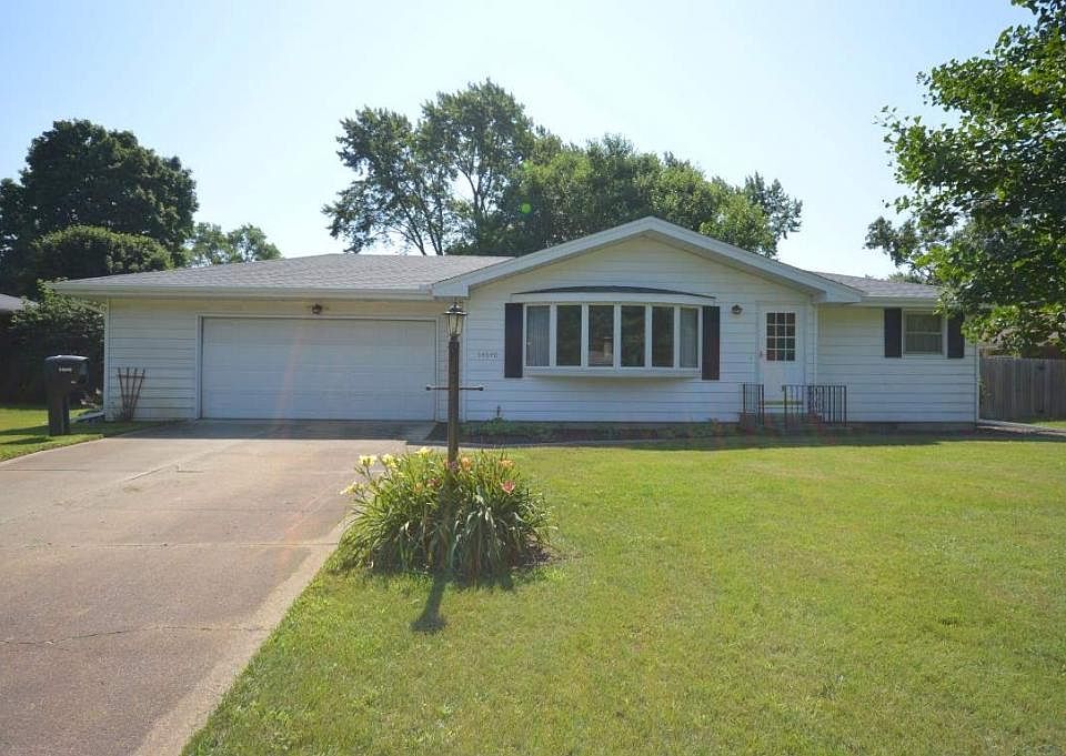 1st image of 54640 Dawn Dr