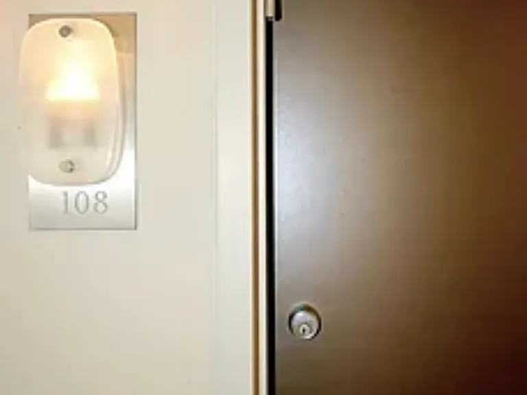 1900 SW River Dr #108 — Photo 5