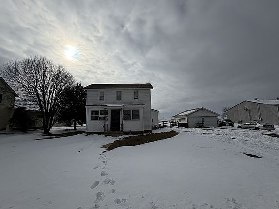 2nd image of 215 Grove St