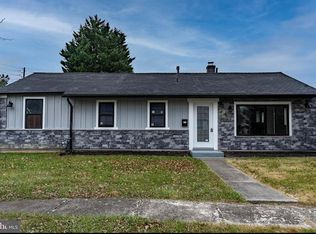 259 Pinecrest Dr, Harrisburg, PA 17110