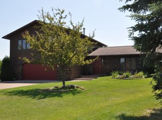 6 F Hayes Ct, Superior, WI 54880