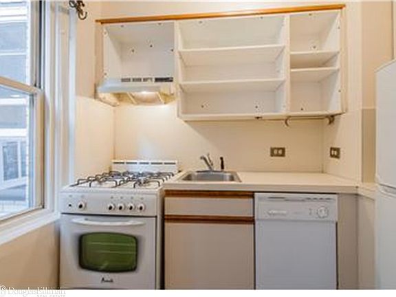 4th image of 59 W 12th St APT 3F