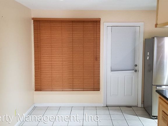 4th image of 20513 Devlin Ave