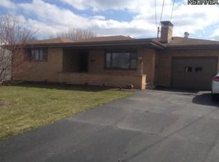 394 Geneva Ave, Struthers, OH 44471