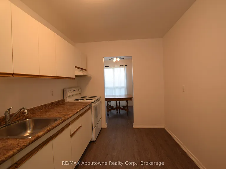 176 Henry St #25 — Photo 13
